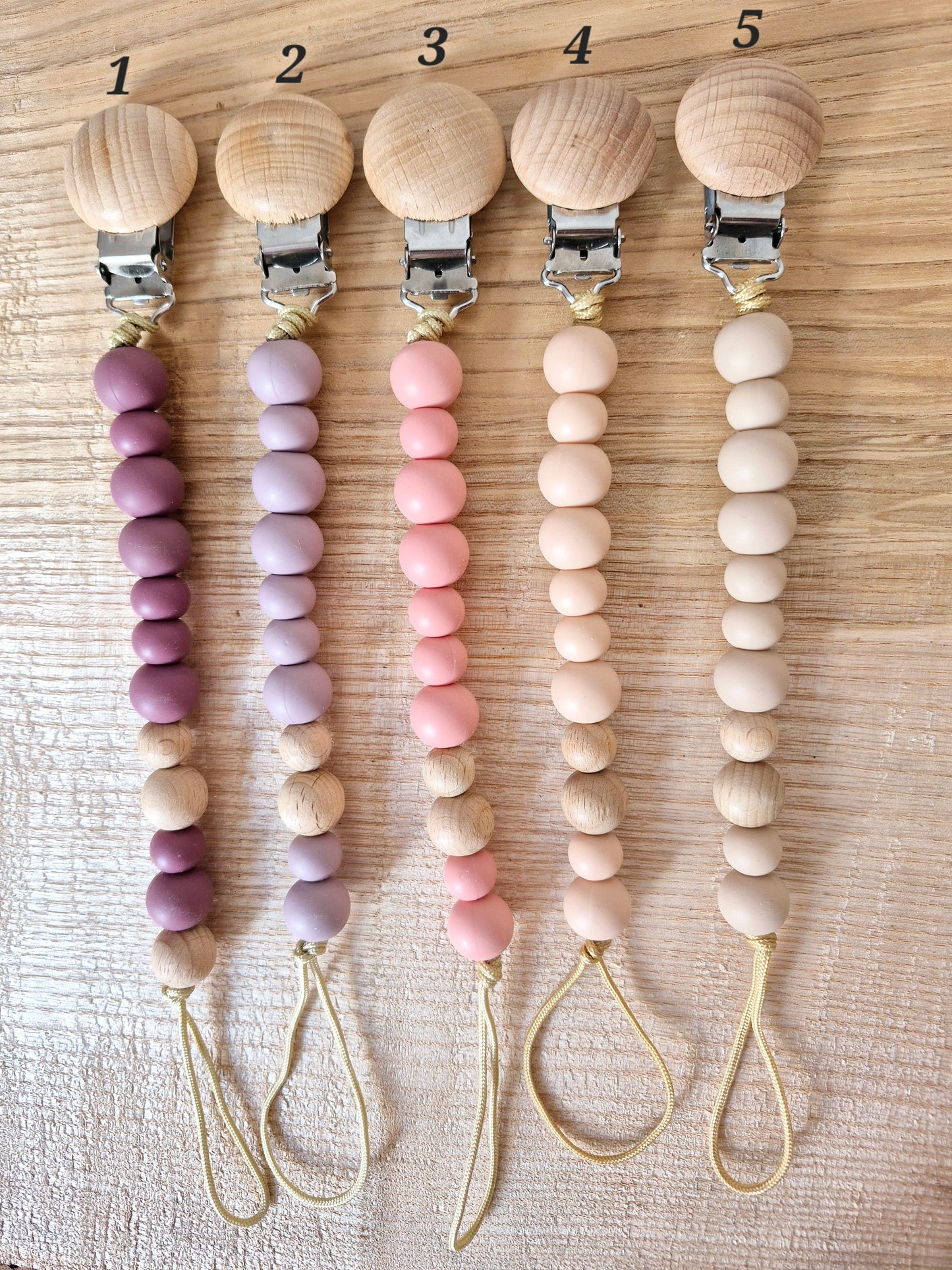 Attache tétine silicone et bois
