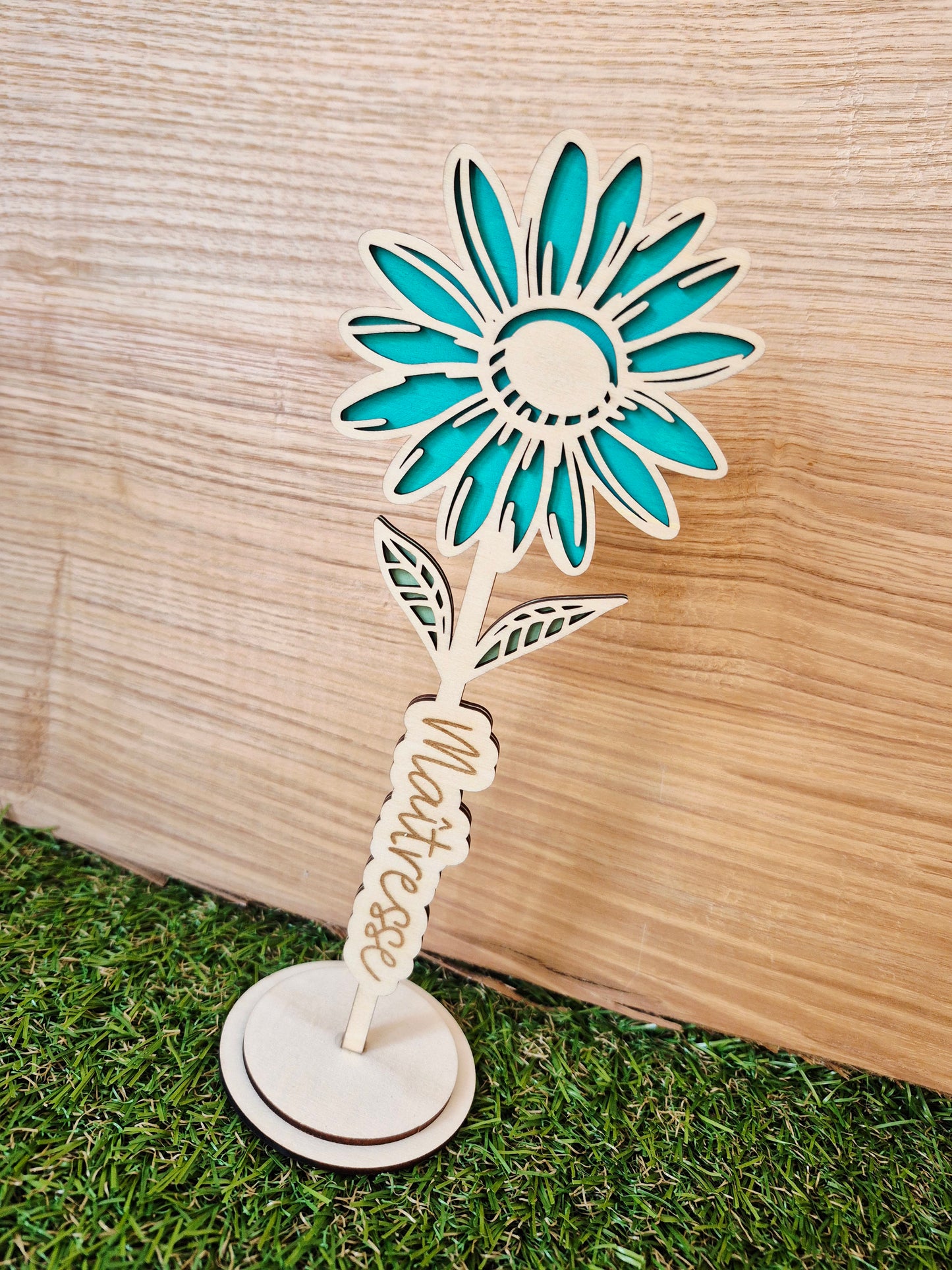 Maîtresse - fleur en bois coloré à poser