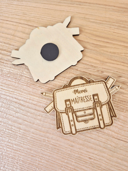 Maîtresse - magnet cartable