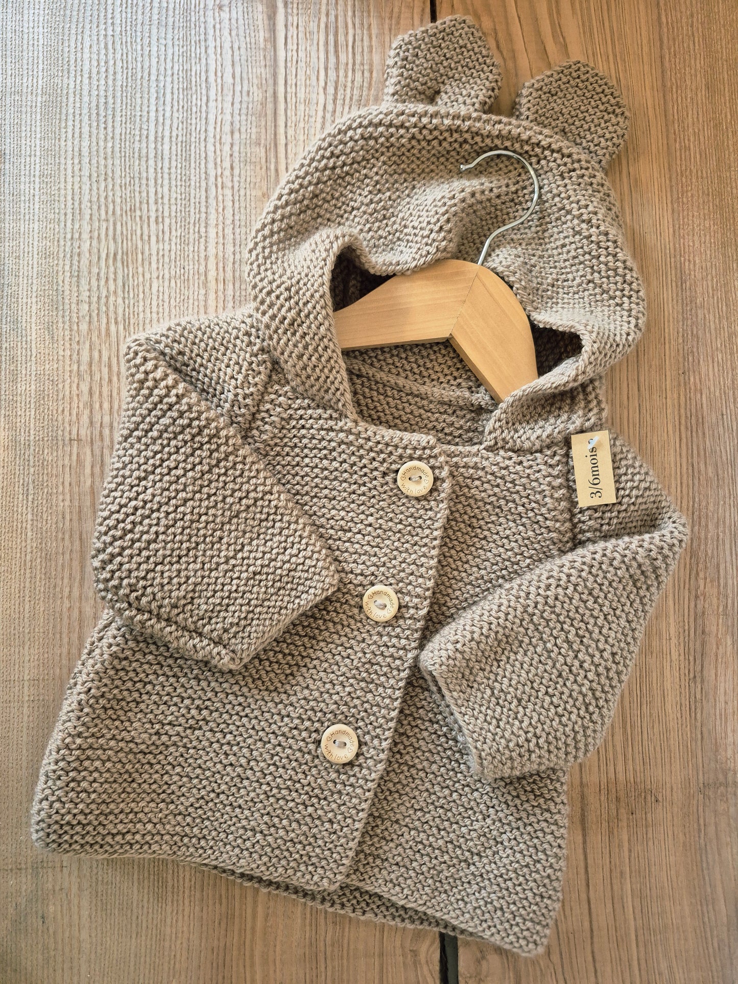 Gilet bébé en laine taupe